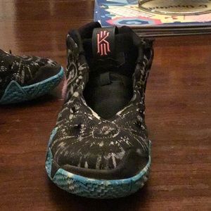 Kyrie 4 all Stars worn a couple of times